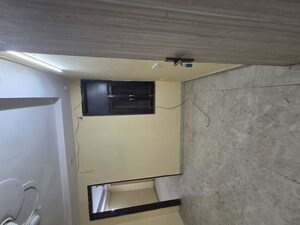 Furnished Amenities in 1.5 BHK Builder Floor at Mayur Vihar 1 – for Rent