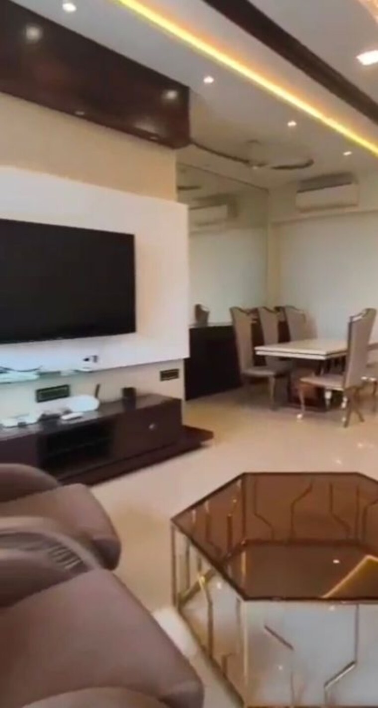Living Room, hill-road-chs 3 Bedroom 1250 Sq.Ft. Apartment In Bandra West Mumbai 10643955
