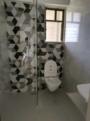 Attached Bathroom in 3.5 BHK Apartment at Oxy Beaumonde, Viman Nagar – for Sale