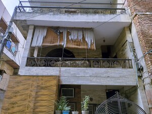  Builder Floor – Exterior View View at Pitampura - for Sale