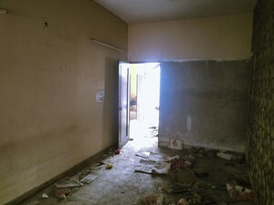 Room in  Builder Floor at Pitampura – for Sale