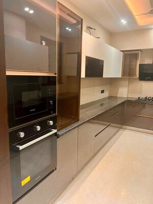 Kitchen in 5 BHK Builder Floor at DLF Imperial Residences, Dlf Phase I – for Rent
