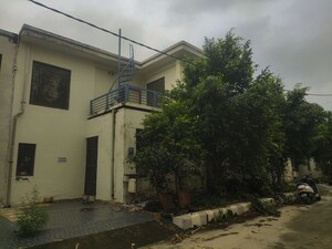  Independent House – Exterior View View at Preet Vihar Colony - for Sale