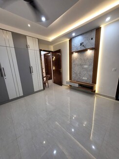 4 BHK Builder Floor For Rent in DLF Royale Residences