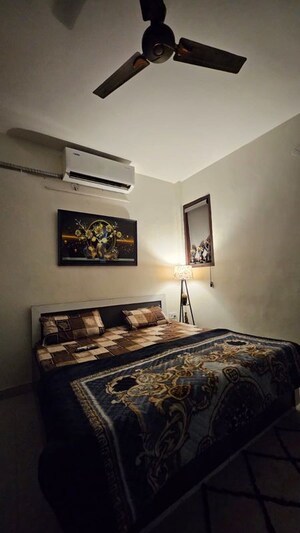 Bedroom in 1 RK Builder Floor at Ansal API Esencia, Sector 67 – for Rent