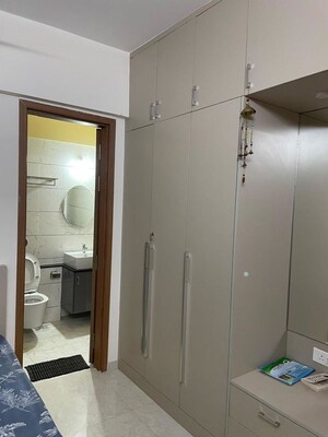 Room in 3 BHK Apartment at Majestique Marbella Phase 1, Kharadi – for Rent