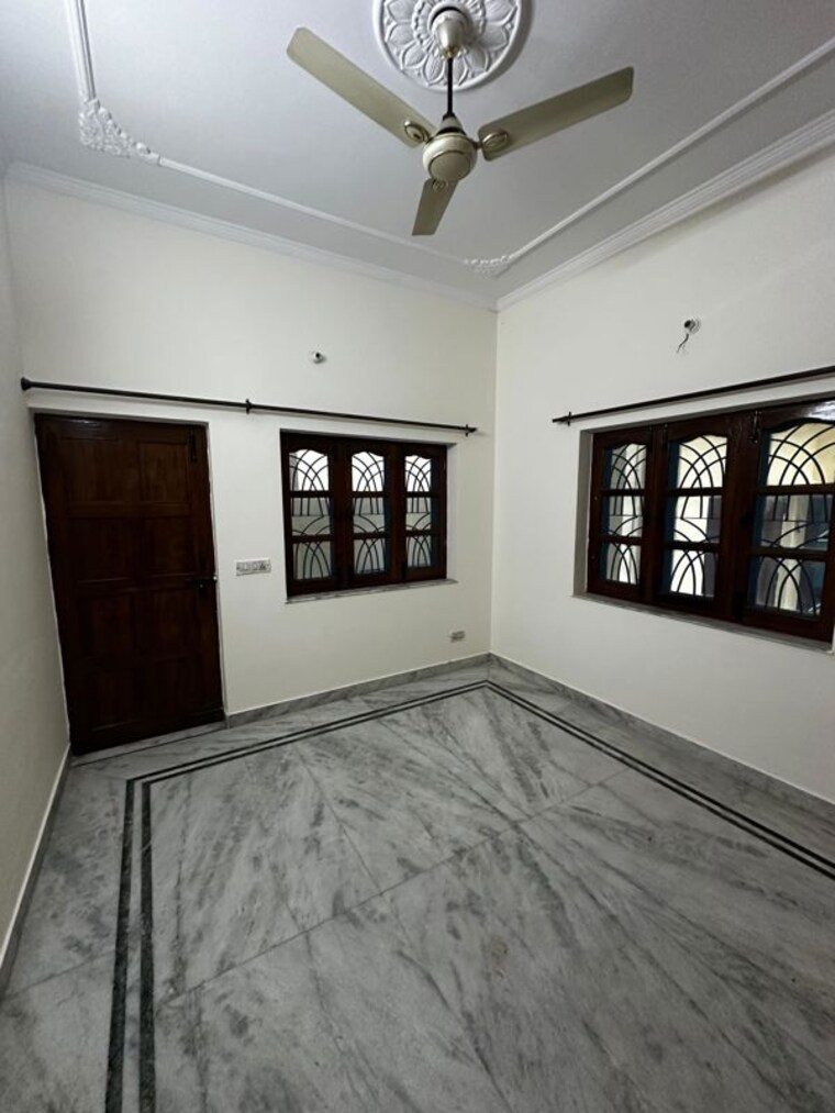 Room, ram vihar 3 Bedroom 1800 Sq.Ft. Independent House In Ram Vihar Dehradun 10644084