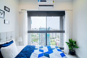 Bedroom in 2 BHK Apartment at DLH Dream Tower, Jogeshwari West – for Sale