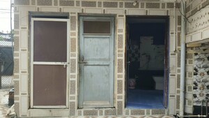 Building Lobby in 5 BHK Independent House at Alambagh Gurdwara – for Sale