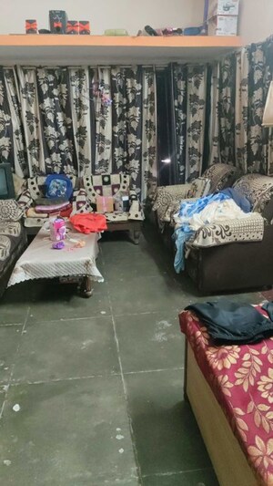 Living Room in 5 BHK Independent House at Alambagh Gurdwara – for Sale