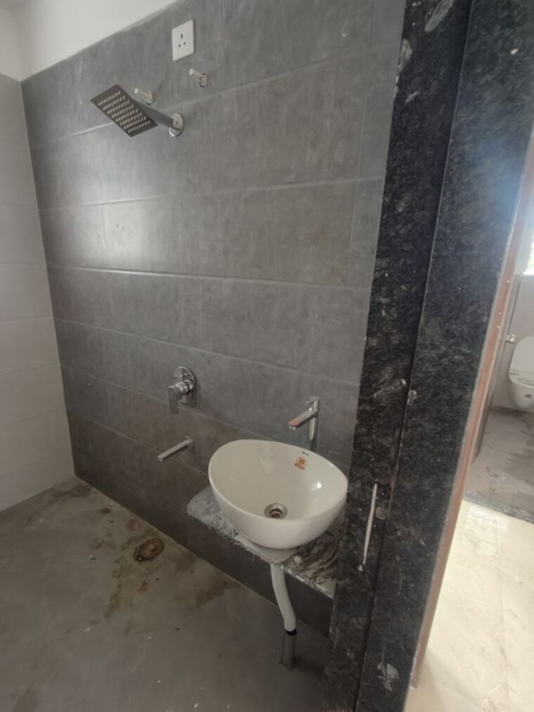 Bathroom, vilas-javdekar-palash-plus 2 Bedroom 1000 Sq.Ft. Apartment In Wakad Pune 10644219