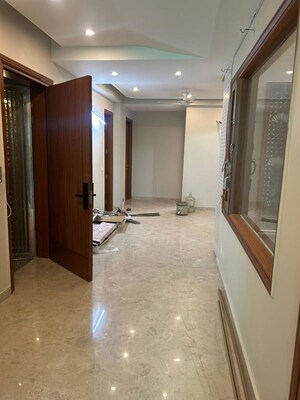 3 BHK Builder Floor For Rent in Sector 9