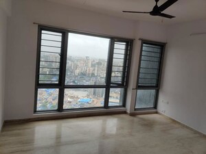 Room in 2 BHK Apartment at Wadhwa Imperial Heights, Goregaon West – for Rent