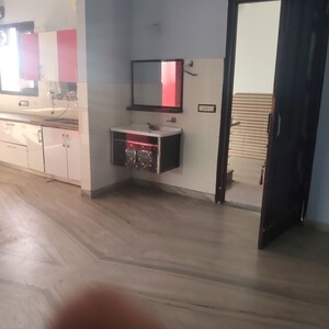 Room in 2 BHK Builder Floor at Sector 9 – for Rent