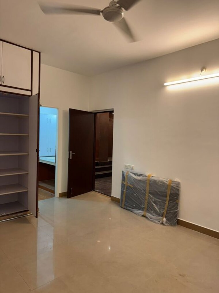 Living Room, lalazar-apartment 3 Bedroom 1800 Sq.Ft. Apartment In Palace Road Bangalore 10644267
