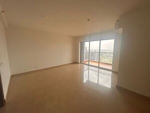 Room in 4 BHK Apartment at Lotus Elise, Sector 99 – for Rent