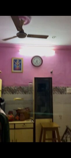 1 Rk+ Prayer Room Villa For Rent in Chembur