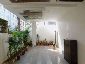 5 BHK Independent House For Sale in Padmajalaya Apartment Banjara Hills, Banjara Hills