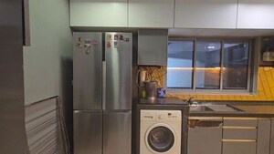 Kitchen in 3.5 BHK Apartment at Oberoi Realty Esquire, Goregaon East – for Rent