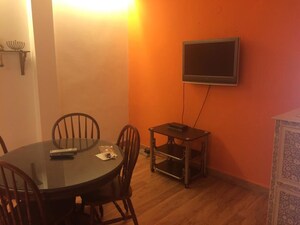 Team Area in 2 BHK Builder Floor at Greater Kailash ii – for Rent