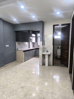 Room in 2 BHK Builder Floor at Sector 7 Dwarka – for Rent