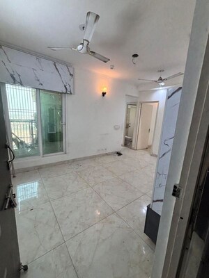 Room in 3 BHK Apartment at Gaurs Siddhartham, Siddharth Vihar – for Sale