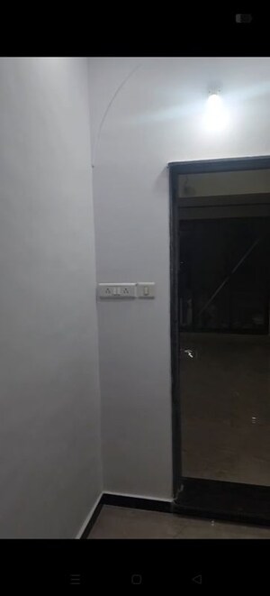 Furnished Amenities in 1 BHK Apartment at Kapila CHS, Prabhadevi – for Rent