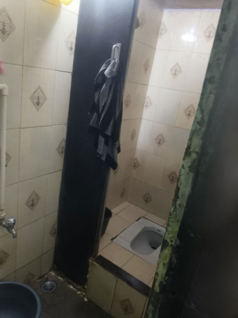 Bathroom, ganesh-complex-kalyan 1 Bedroom 550 Sq.Ft. Independent House In Kalyan West Thane 10644420