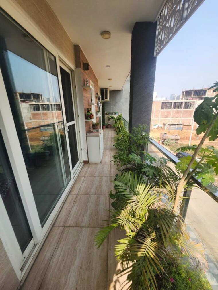 Balcony, ansal-api-esencia 4 Bedroom 2700 Sq.Ft. Builder Floor In Sector 67 Gurgaon 10644412