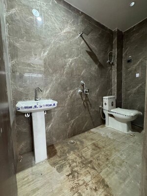 Bathroom in 1 BHK Apartment at Chattarpur – for Rent