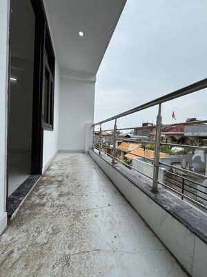 Balcony in 1 BHK Apartment at Chattarpur – for Rent