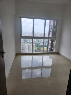 Room in 1 BHK Apartment at Siddha Sky, Sion – for Rent