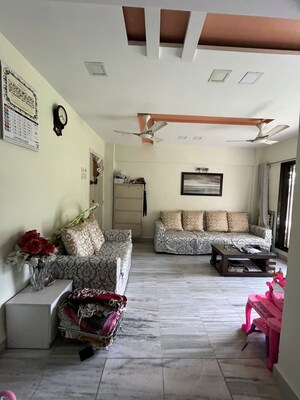2 BHK Apartment For Rent in Global Green Bay, Santacruz East