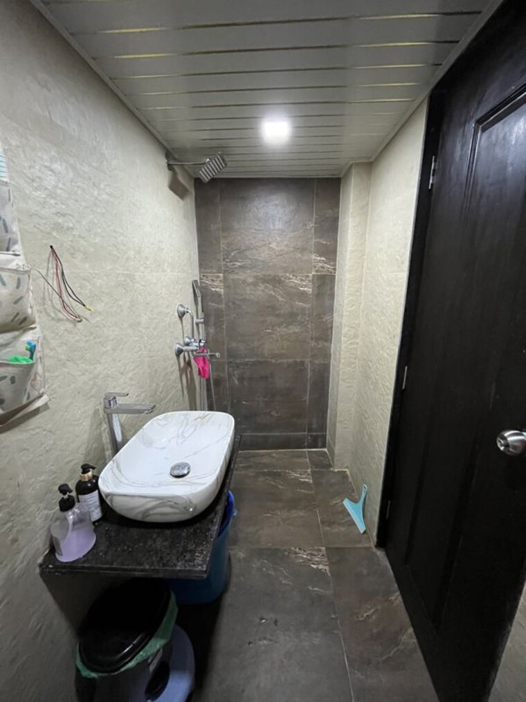 Bathroom, global-green-bay 2 Bedroom 750 Sq.Ft. Apartment In Santacruz East Mumbai 10644481