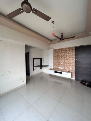 Room in 2 BHK Apartment at Shiv Parvati CHS Borivali West, Borivali West – for Sale
