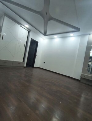 Room in 4 BHK Builder Floor at Rohini Sector 24 – for Sale