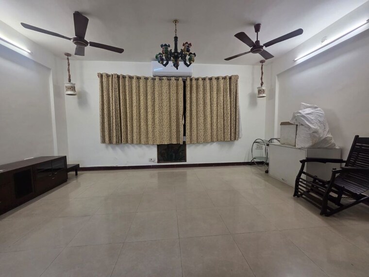 Bathroom, vasant-valley-complex 4 Bedroom 2500 Sq.Ft. Apartment In Malad East Mumbai 10644505