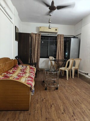 1 BHK Apartment For Rent in Juhu