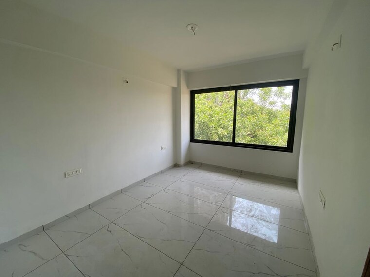 Room, keshav nagar 3 Bedroom 205 Sq.Yd. Apartment In Keshav Nagar Ahmedabad 10644537
