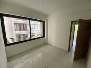 Room in 3 BHK Apartment at Keshav Nagar – for Rent