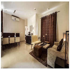 Living Room in 3.5 BHK Apartment at RG Luxury Homes, Sector 16b Greater Noida – for Sale