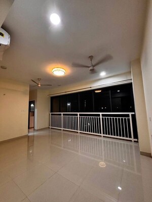 Room in 2 BHK Apartment at Dynamix Divum, Malad East – for Rent