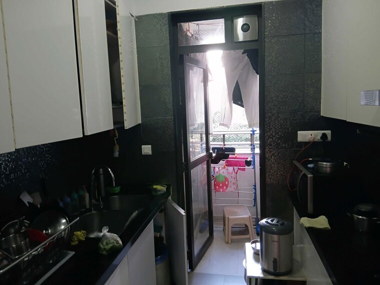 Kitchen, lodha-the-park 3 Bedroom 974 Sq.Ft. Apartment In Worli Mumbai 10644561