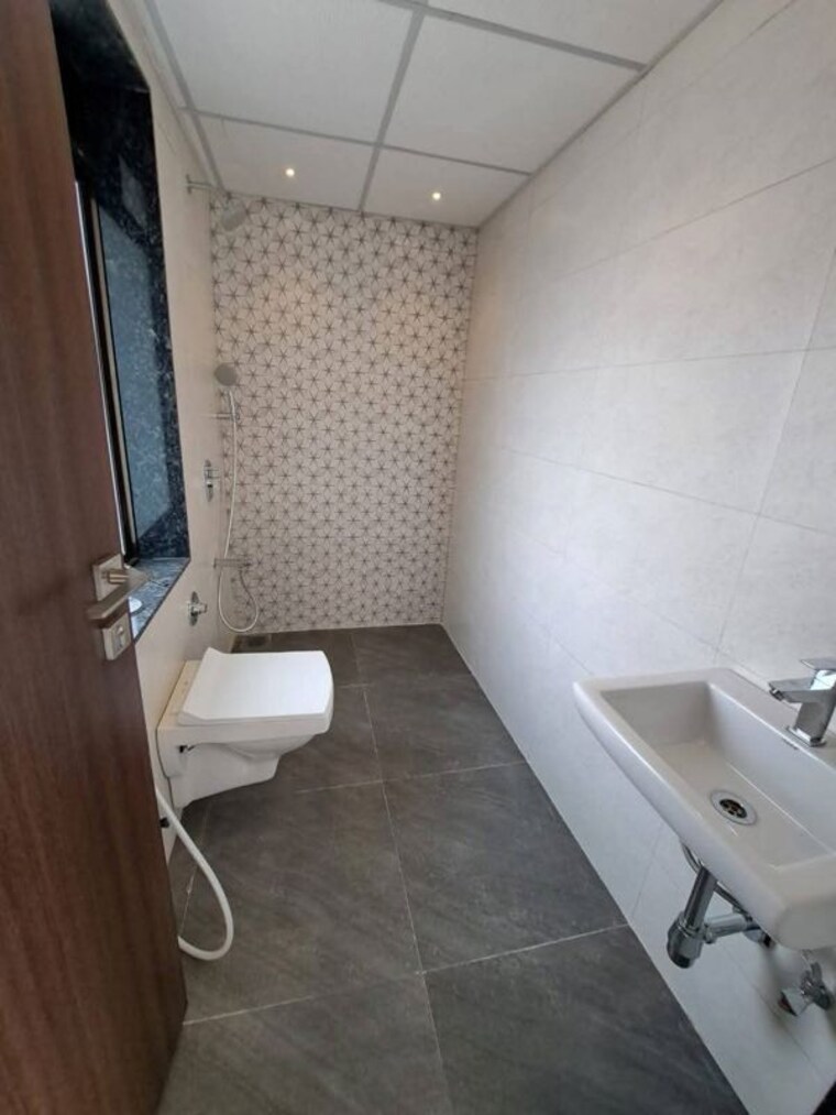 Bathroom, lalani-valentine-apartment-1-wing-d 2 Bedroom 950 Sq.Ft. Apartment In Malad East Mumbai 10644588