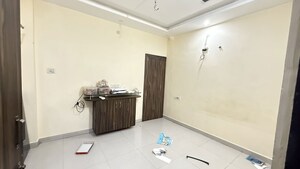 Bedroom in 2.5 BHK Builder Floor at Vinay Nagar – for Rent