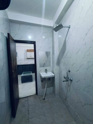 Bathroom in 1 BHK Apartment at Neb Sarai – for Rent