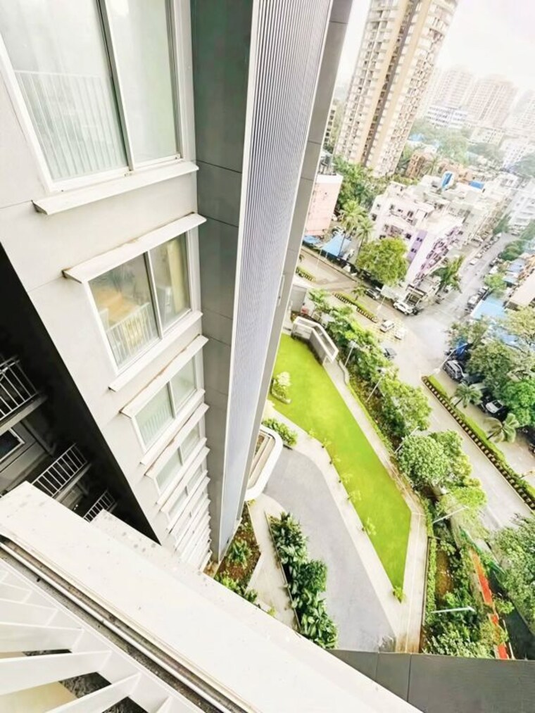 Balcony, sunteck-city-avenue-4 2 Bedroom 1000 Sq.Ft. Apartment In Goregaon West Mumbai 10644621