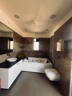 Team Area in 4 BHK Villa at Sargaasan – for Sale