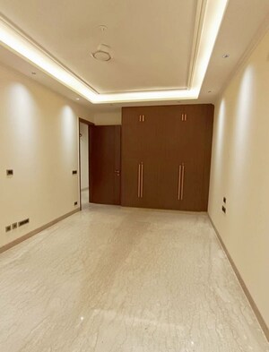 Master Bedroom in 3 BHK Builder Floor at Greater Kailash I – for Rent