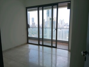 Room in 3 BHK Apartment at Piramal Mahalaxmi, Mahalaxmi – for Rent